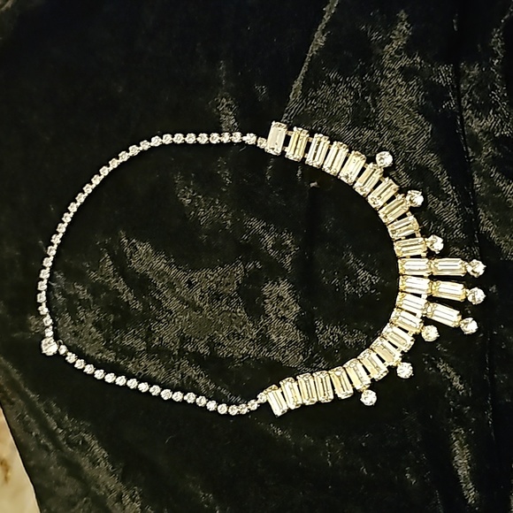 BEAUTIFUL RINESTONES NECKLACE. - Picture 3 of 6